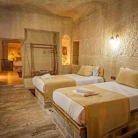 Sur Cave Отель