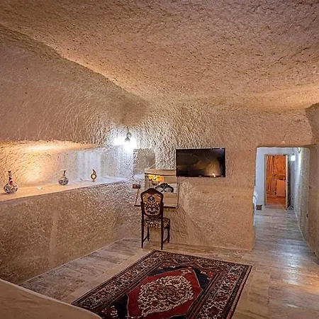 Sur Cave * Mustafapasa