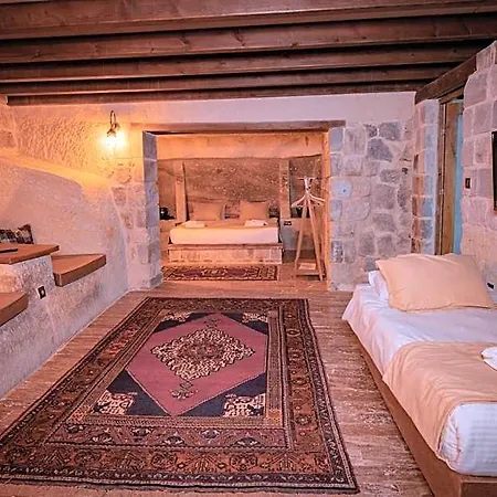 Sur Cave Mustafapasa
