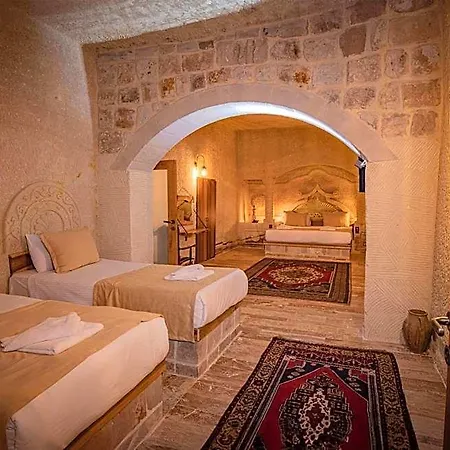 Отель Sur Cave