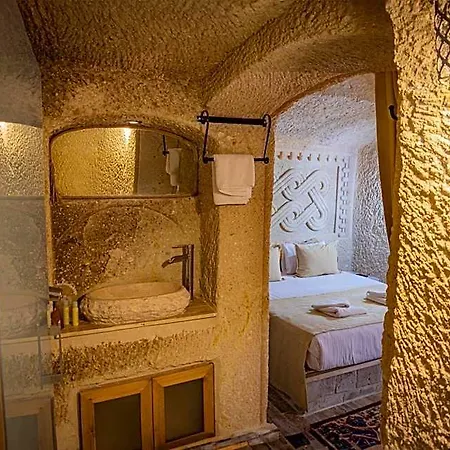 Отель Sur Cave